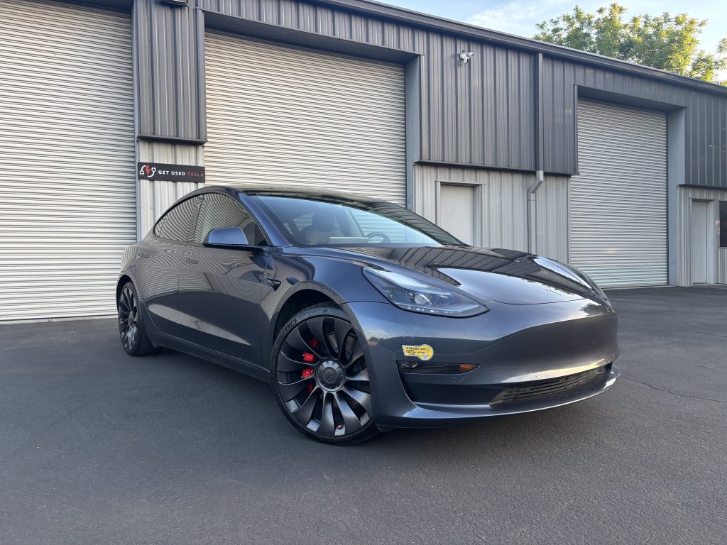 Used 2022 Tesla Model 3 Performance with VIN 5YJ3E1EC1NF135505 for sale in Fresno, CA